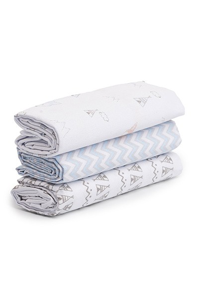 Kit Cueiro Bebê Flanelado Branco Masculino Raposinha, Listras Zig-Zag e Cabanas (3 unidades) - PAPI - Tamanho único - Azul,Branco